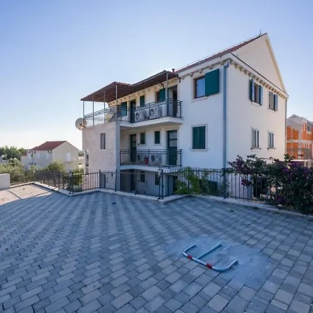 Apartment Swimming Pool 400m To - Noa