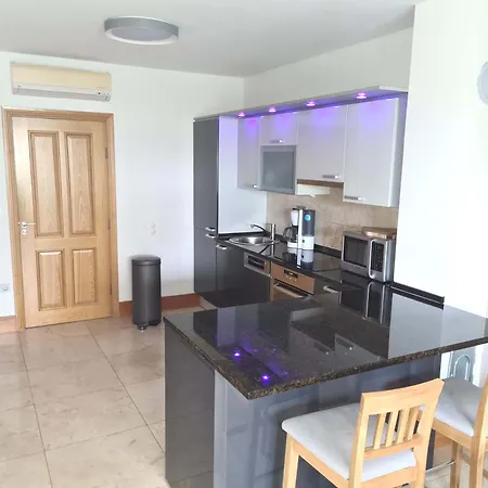 Swimming Pool 400m To - Noa Appartement