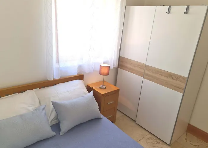 Swimming Pool 400m To - Noa *