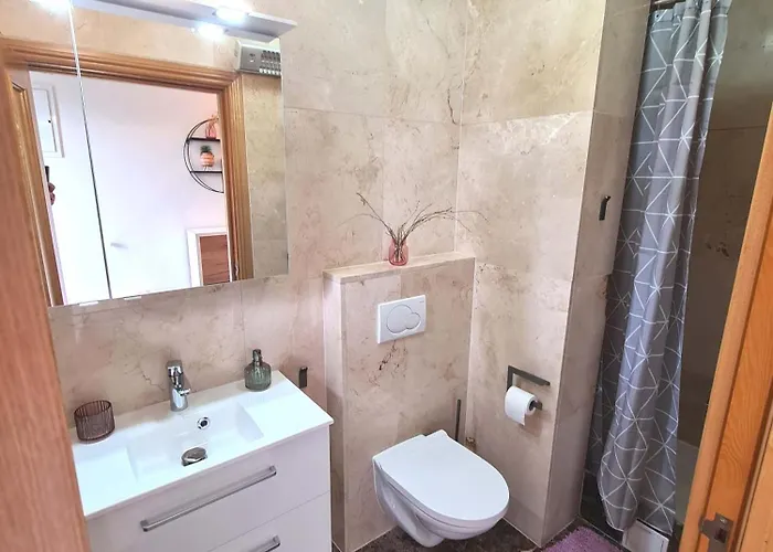 Swimming Pool 400m To - Noa *